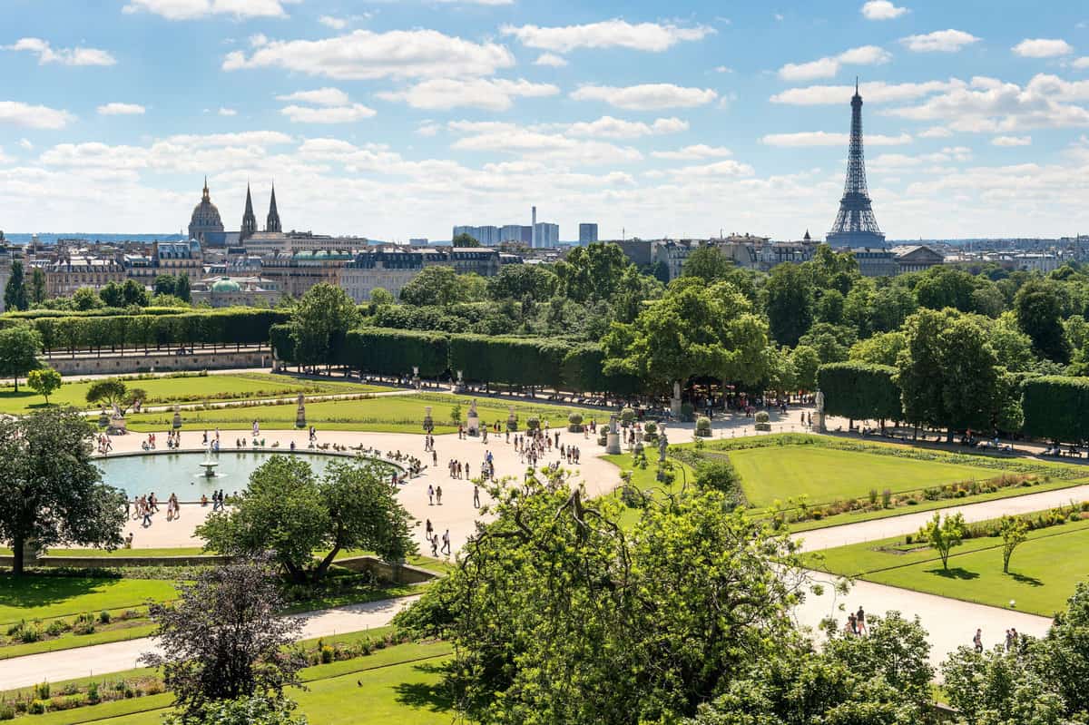 visit Jardin des Tuileries
